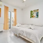 Burriana Apartment